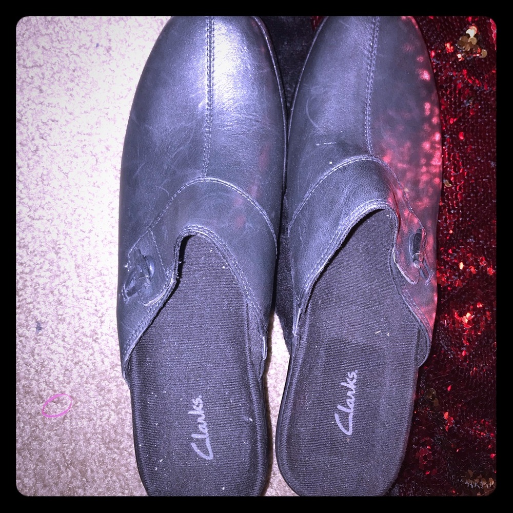 Clarks Black Slip-on women’s shoe
